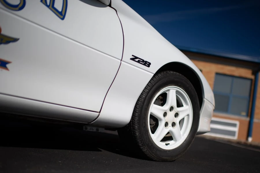 1997 Chevrolet Camaro 4th Gen - Image 9 of 28