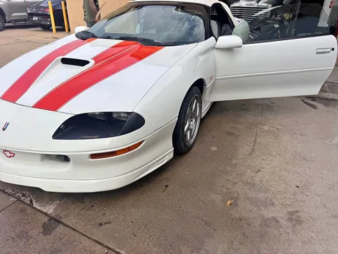1997 Chevrolet Camaro Convertible 2D
