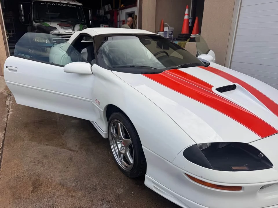 1997 Chevrolet Camaro 4th Gen - Image 2 of 10