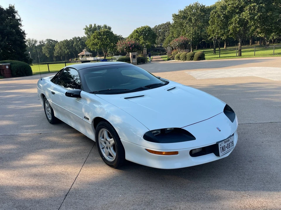 1997 Chevrolet Camaro 4th Gen - Image 5 of 21