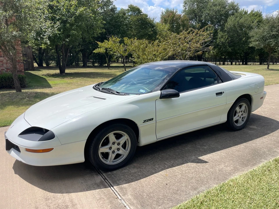 1997 Chevrolet Camaro 4th Gen - Image 3 of 21