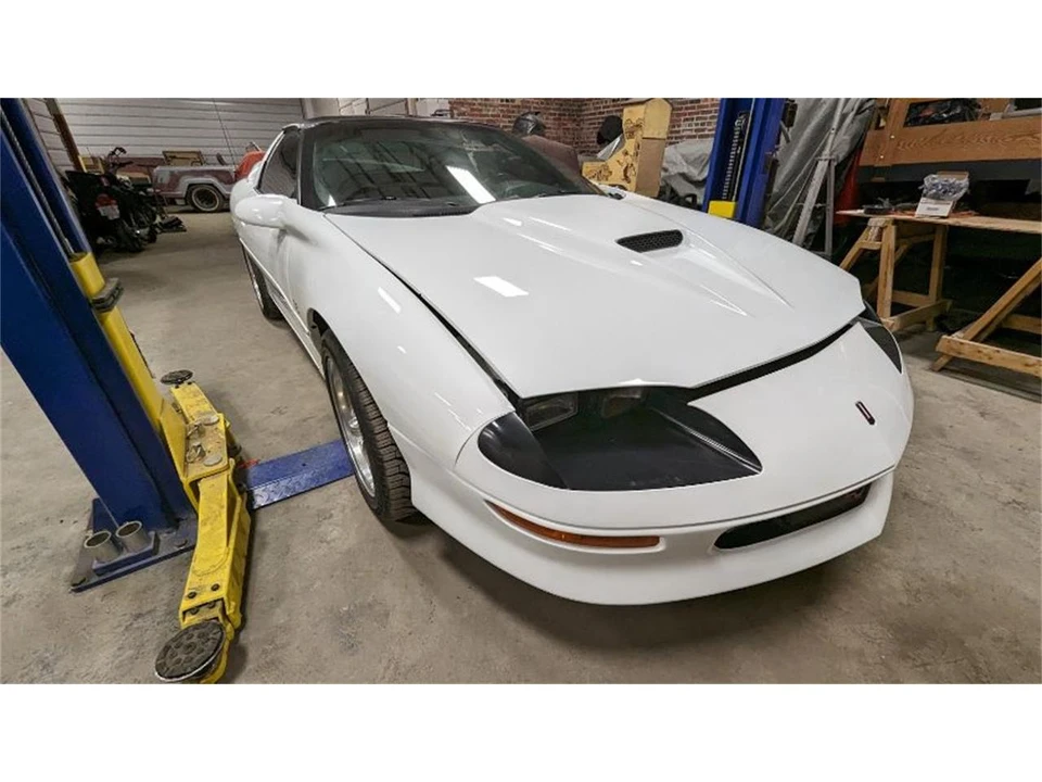 1997 Chevrolet Camaro 4th Gen - Image 2 of 25