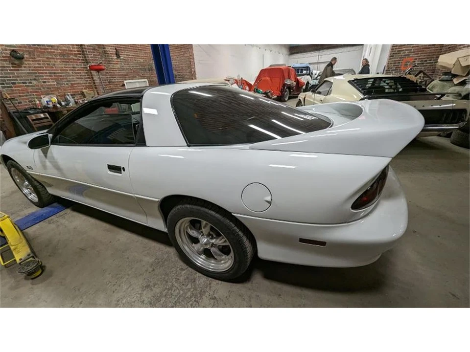 1997 Chevrolet Camaro 4th Gen - Image 11 of 25