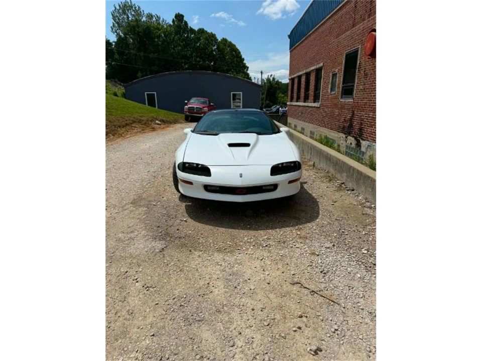 1997 Chevrolet Camaro 4th Gen - Image 4 of 25