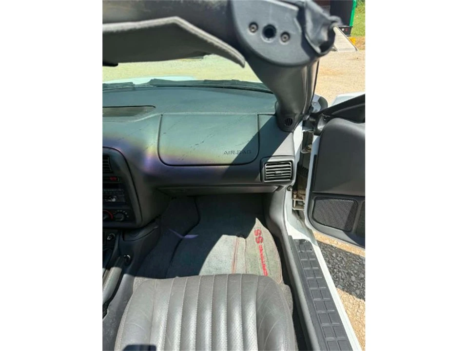 1997 Chevrolet Camaro 4th Gen - Image 12 of 25