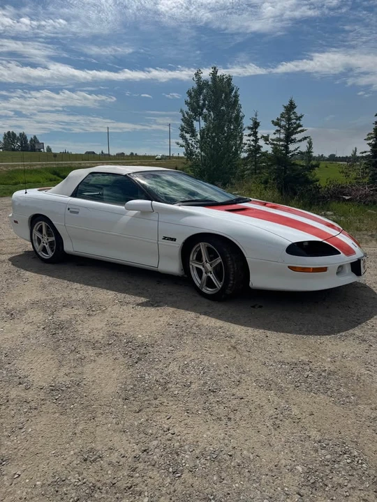 1997 Chevrolet Camaro 4th Gen - Image 2 of 9