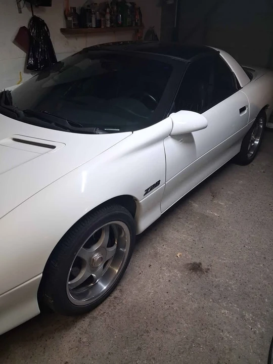 1997 Chevrolet Camaro 4th Gen - Image 16 of 18