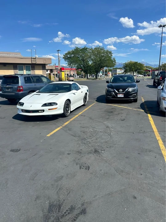 1997 Chevrolet Camaro 4th Gen - Image 2 of 7