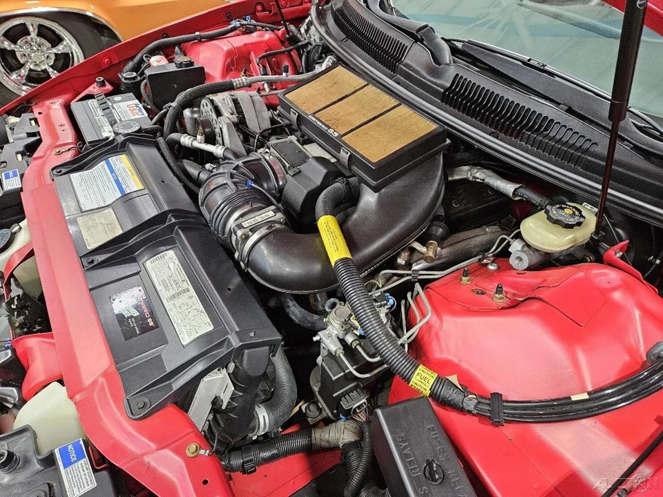 1997 Chevrolet - Image 12 of 16