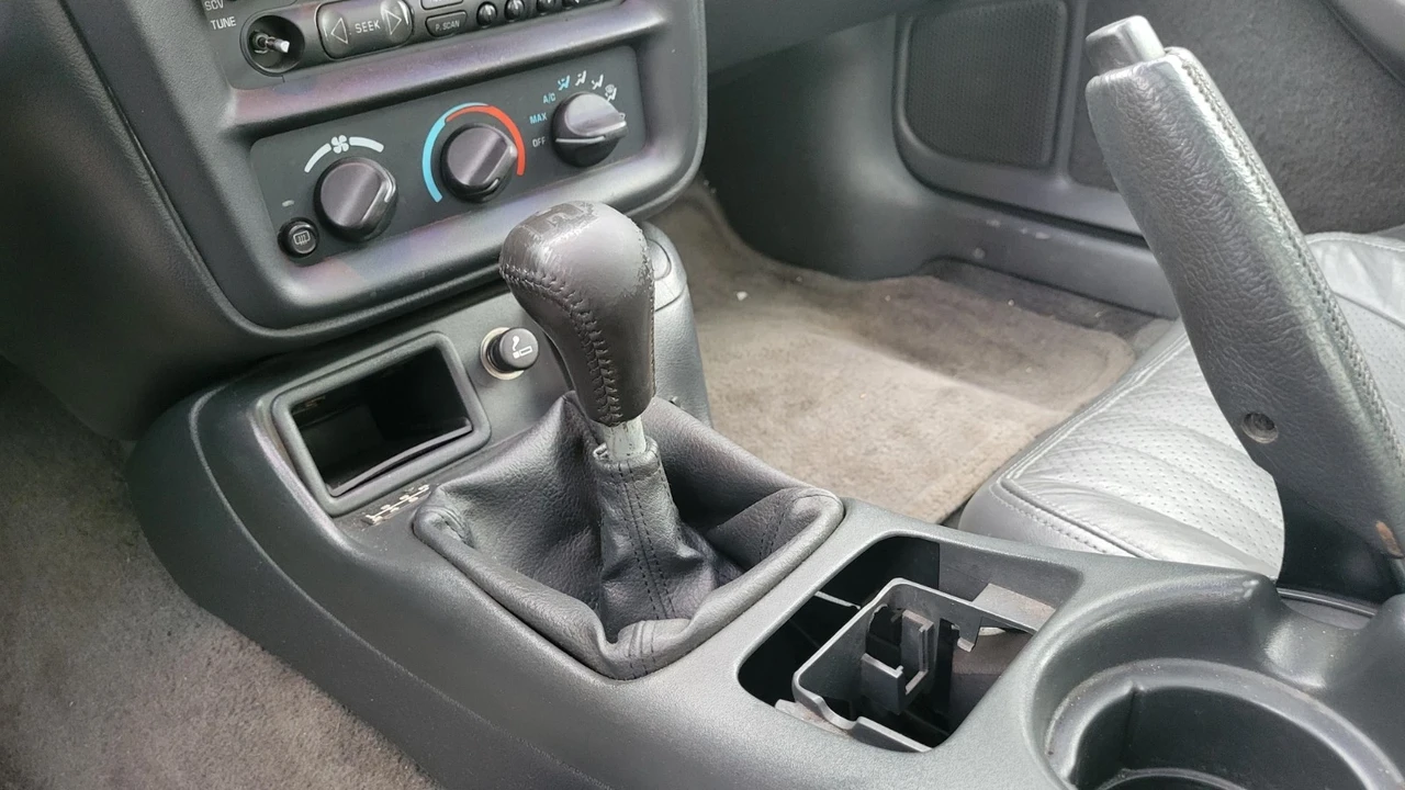 1997 Chevrolet Camaro SS 4th Gen - Image 20 of 21
