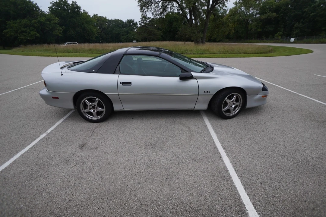 1997 Chevrolet Camaro SS 4th Gen - Image 4 of 21