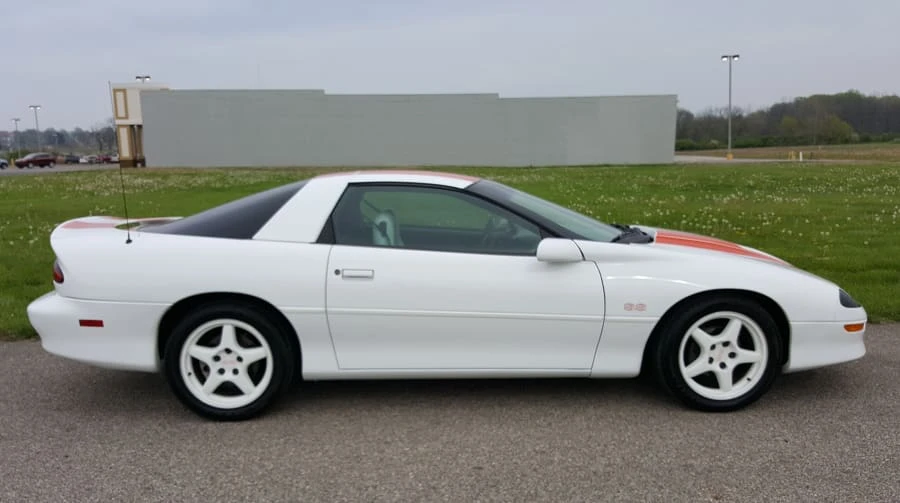1997 Chevrolet Camaro SS 4th Gen - Image 2 of 9