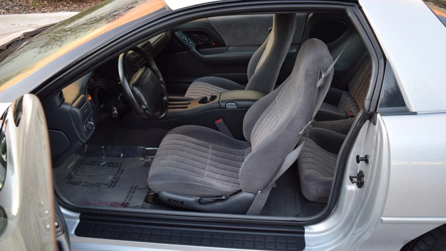 1997 Chevrolet Camaro SS 4th Gen - Image 4 of 9