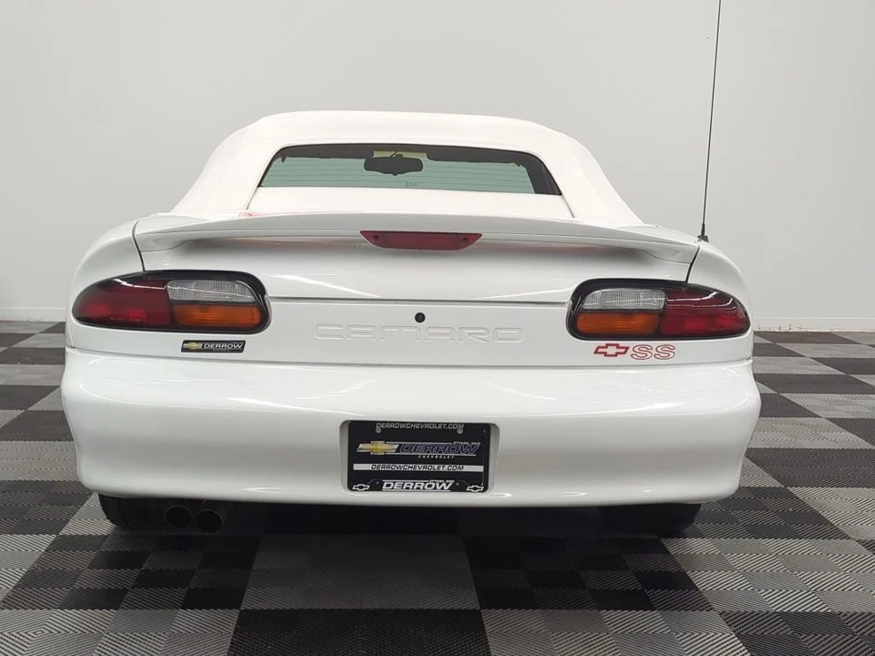 1997 Chevrolet Camaro - Image 6 of 23