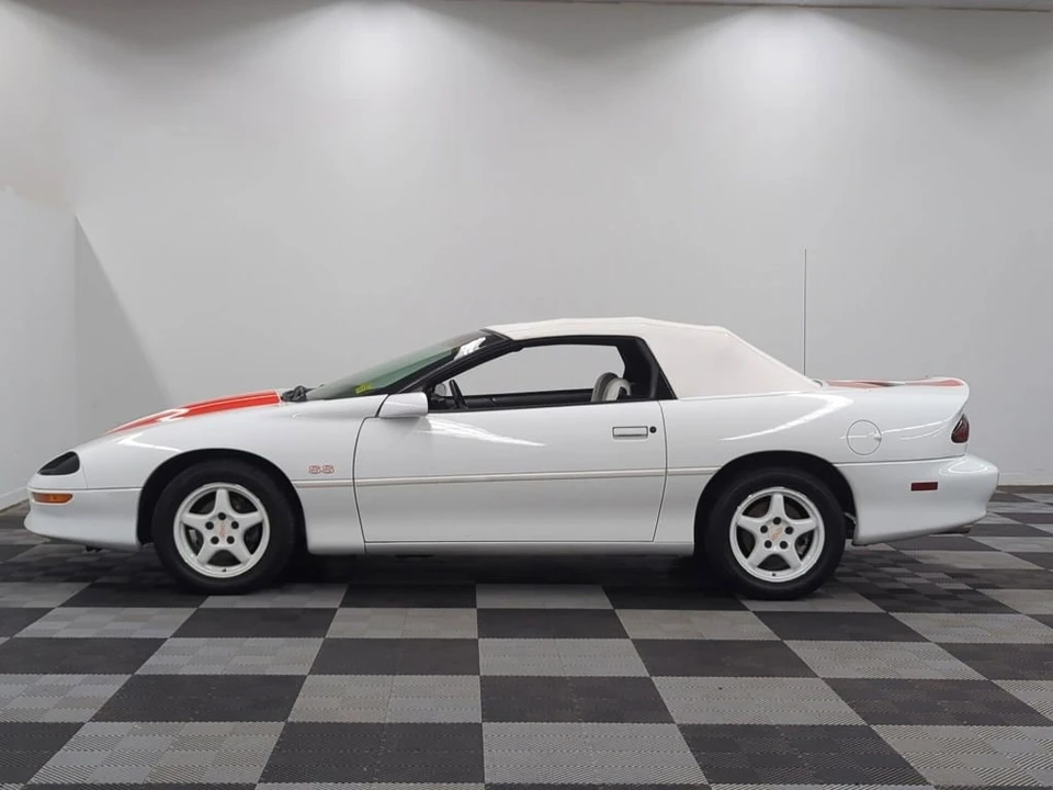 1997 Chevrolet Camaro - Image 4 of 23