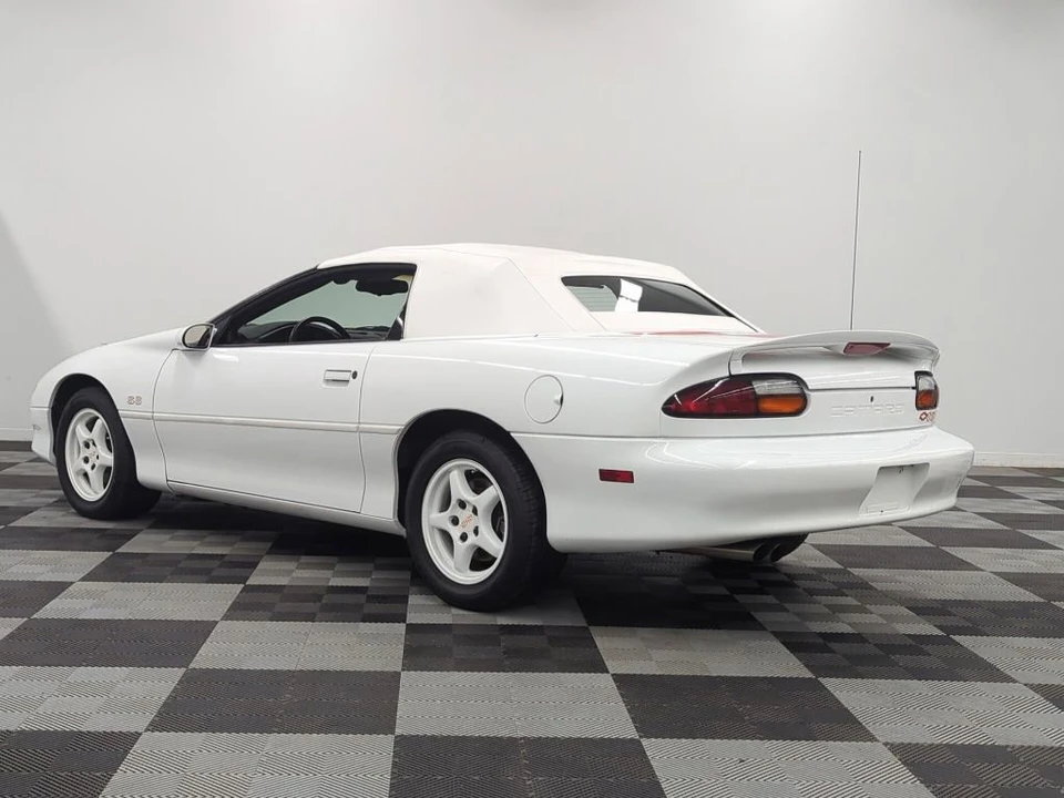 1997 Chevrolet Camaro - Image 5 of 23