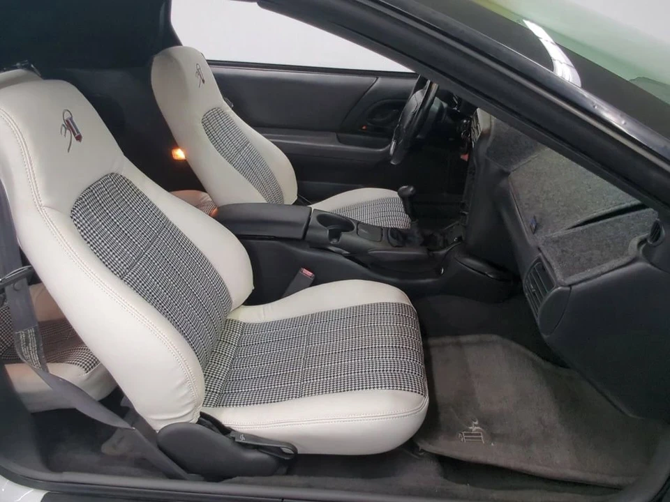 1997 Chevrolet Camaro - Image 22 of 23