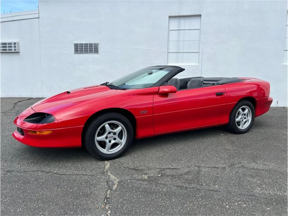1997 Chevrolet Camaro SS 4th Gen - Image 7 of 31