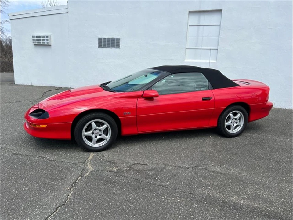 1997 Chevrolet Camaro SS 4th Gen - Image 16 of 31
