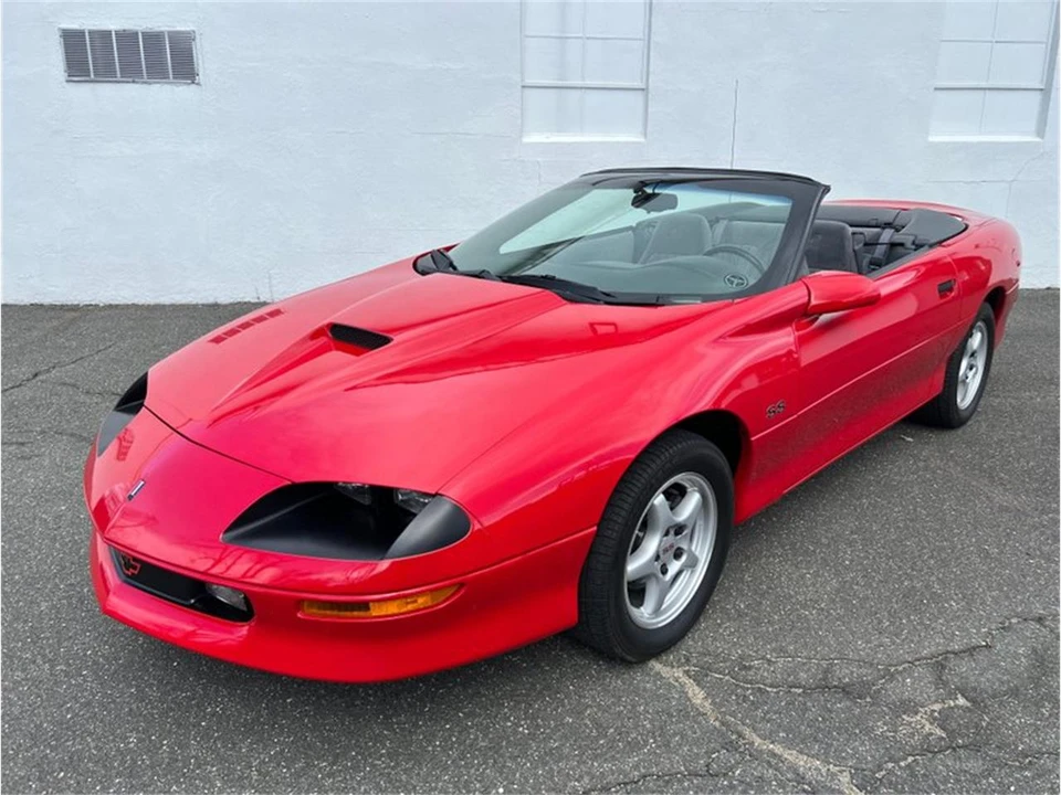 1997 Chevrolet Camaro SS 4th Gen - Image 2 of 31