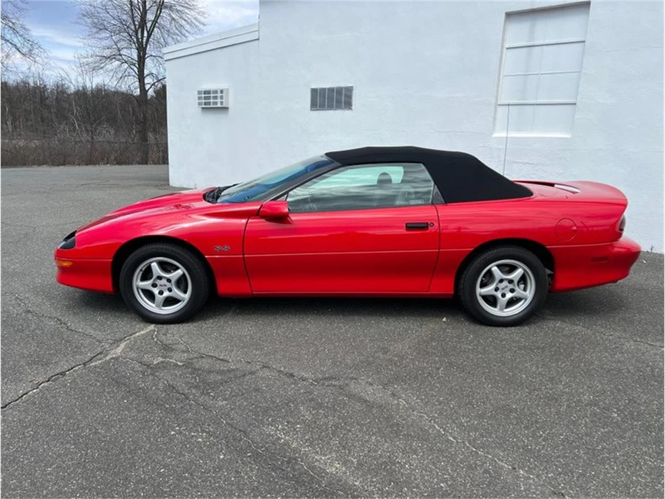 1997 Chevrolet Camaro SS 4th Gen - Image 17 of 31