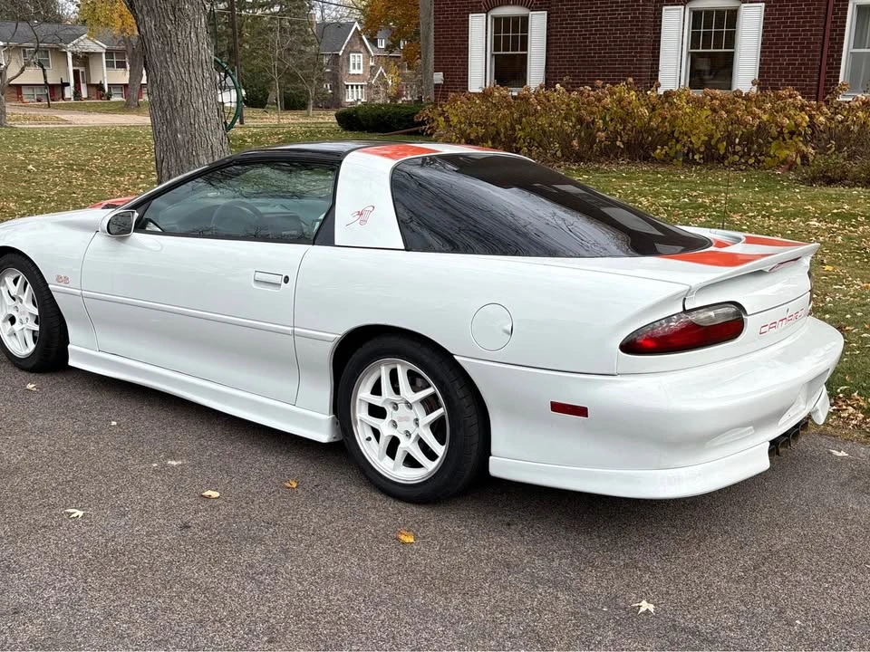 1997 Chevrolet Camaro SS 4th Gen - Image 3 of 10