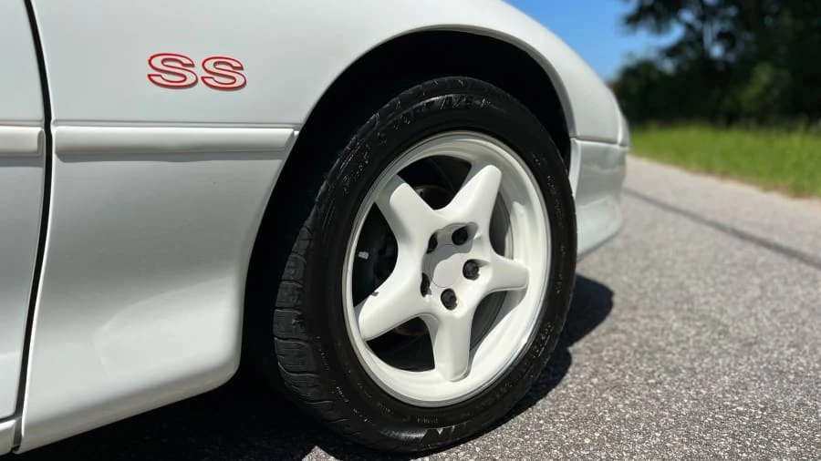 1997 Chevrolet Camaro SS 4th Gen - Image 11 of 17