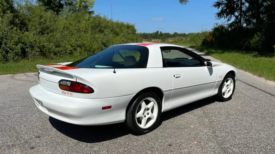 1997 Chevrolet Camaro SS 4th Gen - Image 3 of 17