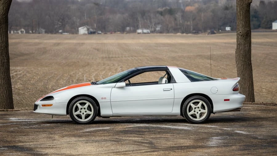 1997 Chevrolet Camaro SS 4th Gen - Image 2 of 26