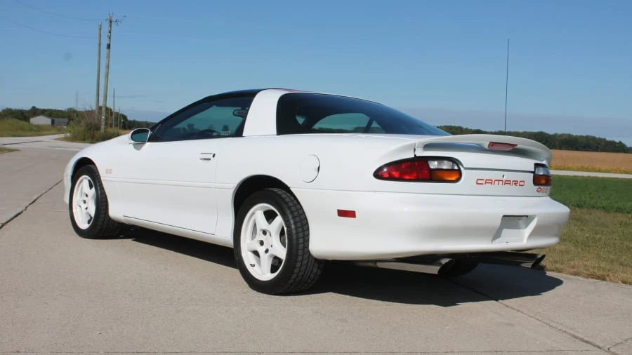 1997 Chevrolet Camaro SS 4th Gen - Image 3 of 31