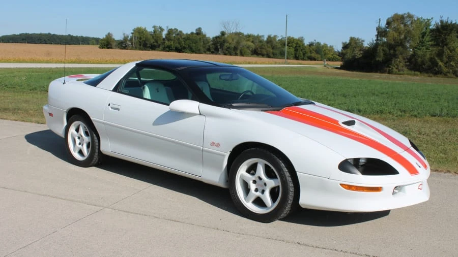 1997 Chevrolet Camaro SS 4th Gen - Image 9 of 31