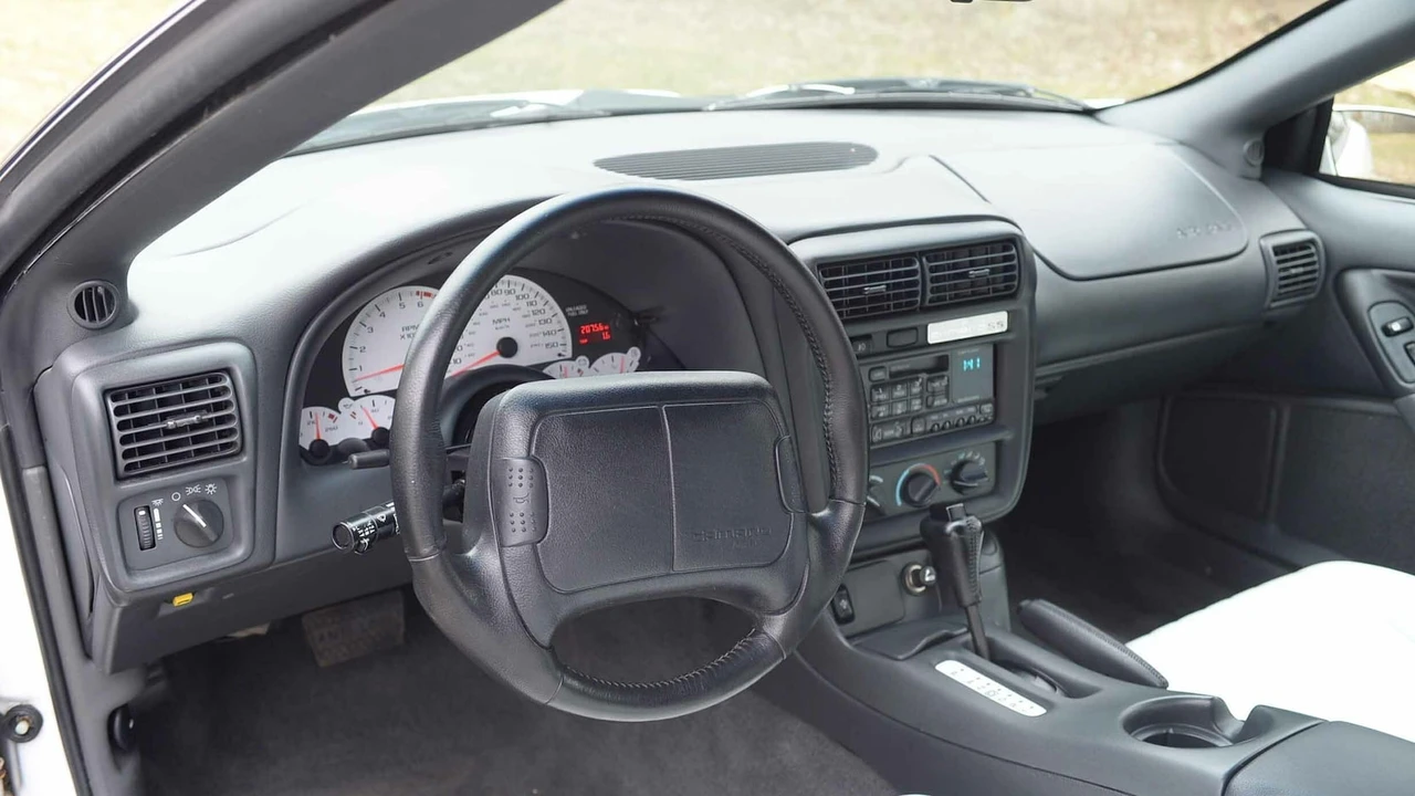 1997 Chevrolet Camaro SS 4th Gen - Image 4 of 10