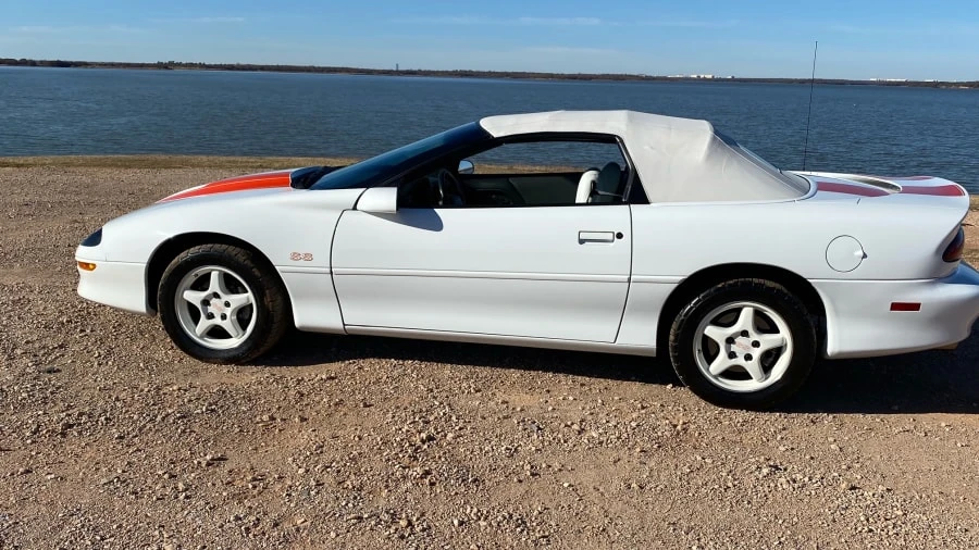 1997 Chevrolet Camaro SS 4th Gen - Image 8 of 12
