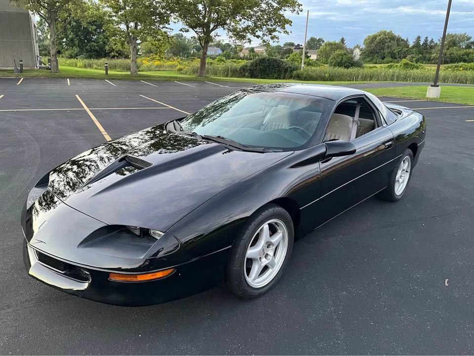 1997 Chevrolet Camaro SS 4th Gen - Image 8 of 18