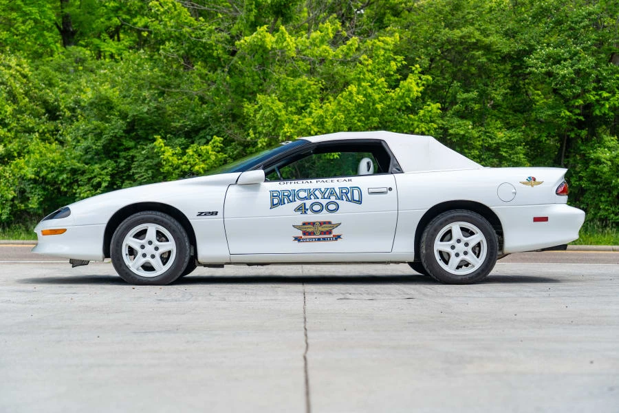 1997 Chevrolet Camaro SS 4th Gen - Image 14 of 28
