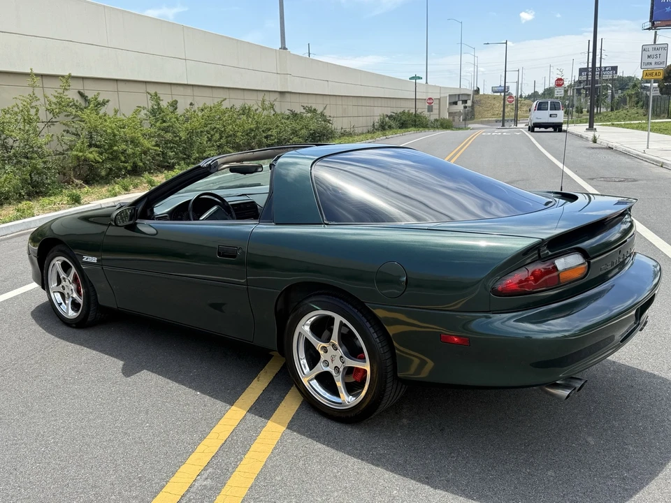 1997 Chevrolet Camaro Z28 4th Gen - Image 5 of 18