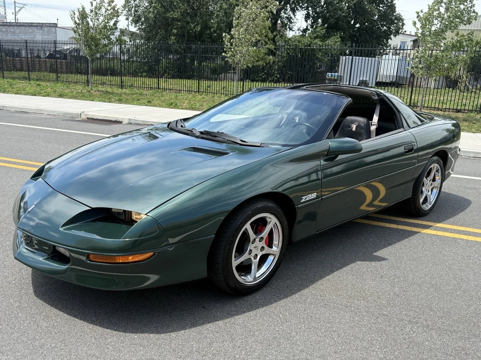 1997 Chevrolet Camaro Z28 4th Gen - Image 7 of 18