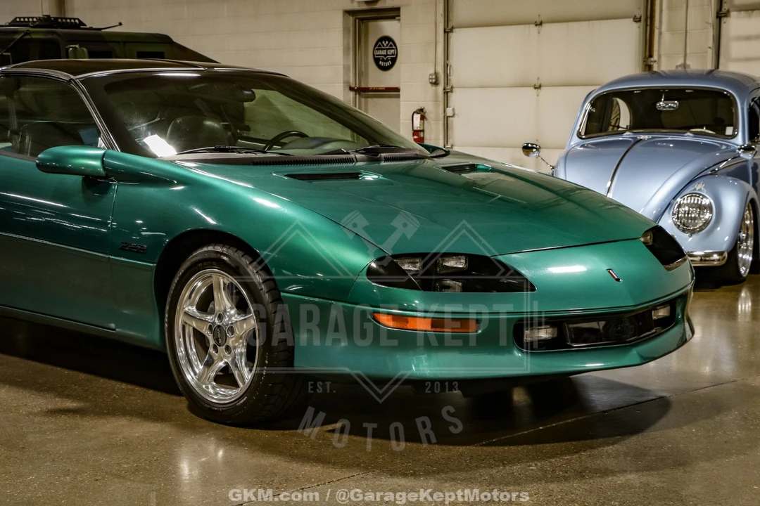 1997 Chevrolet - Image 14 of 31