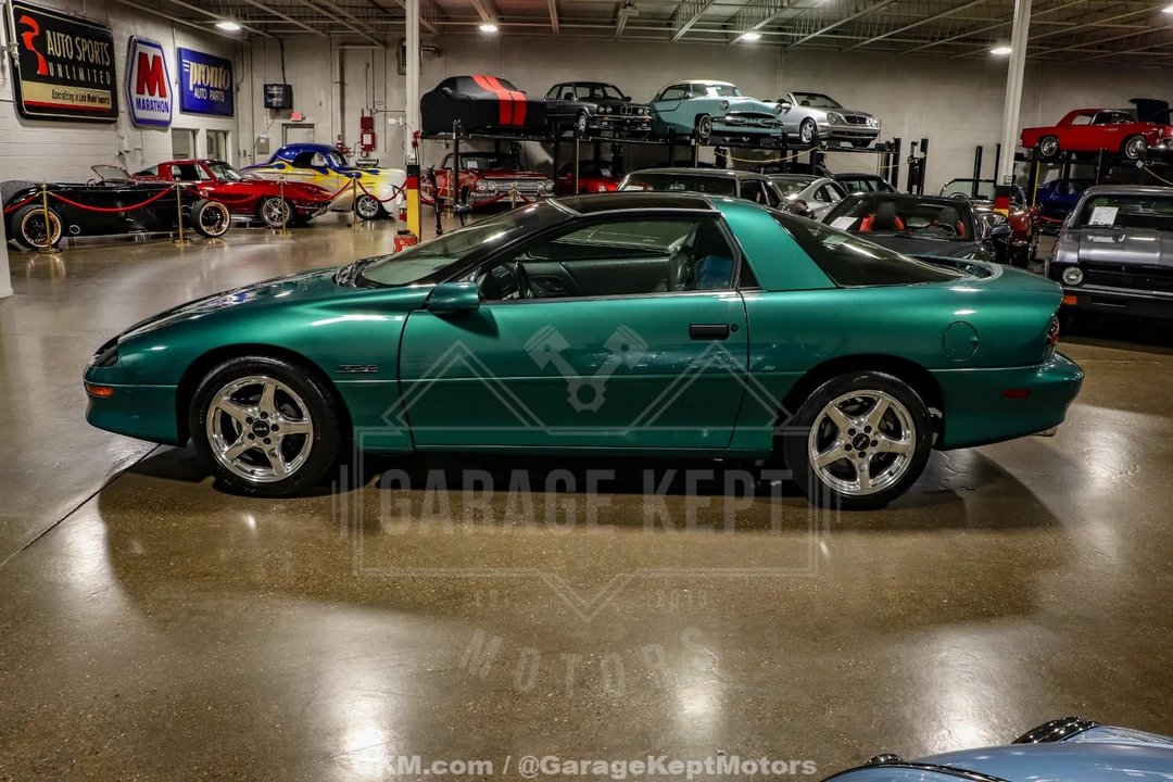 1997 Chevrolet - Image 6 of 31