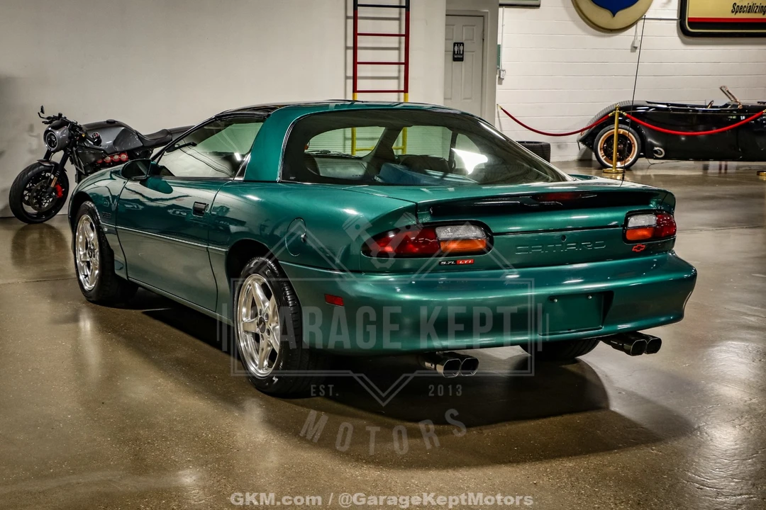 1997 Chevrolet - Image 8 of 31