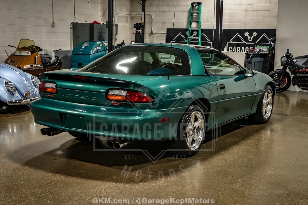 1997 Chevrolet - Image 9 of 31