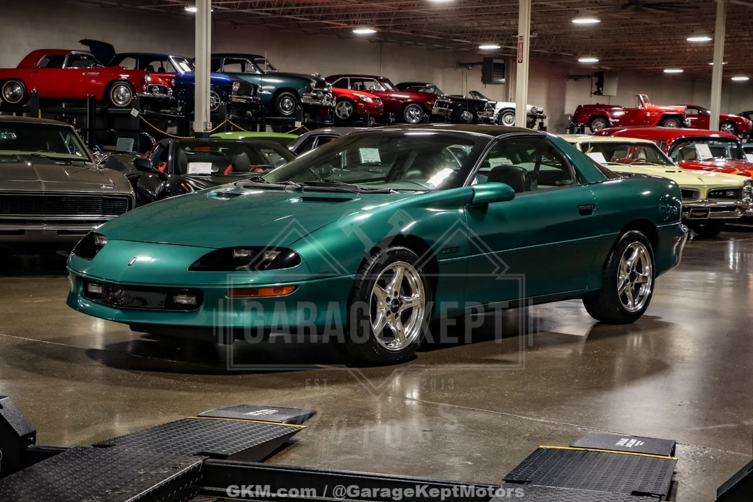 1997 Chevrolet - Image 4 of 31