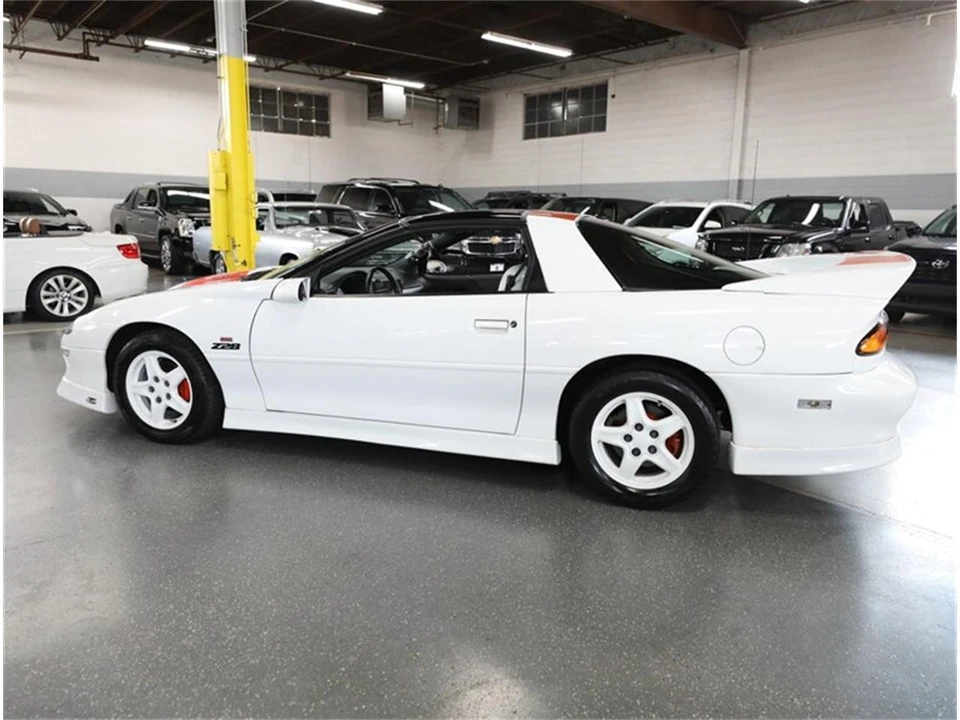 1997 Chevrolet Camaro Z28 4th Gen - Image 22 of 31