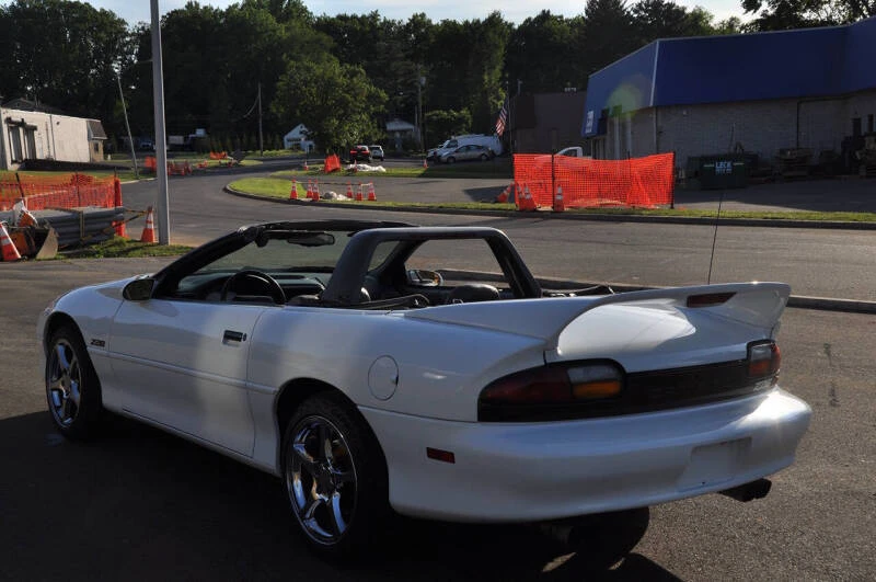 1997 Chevrolet Camaro Z28 4th Gen - Image 9 of 28