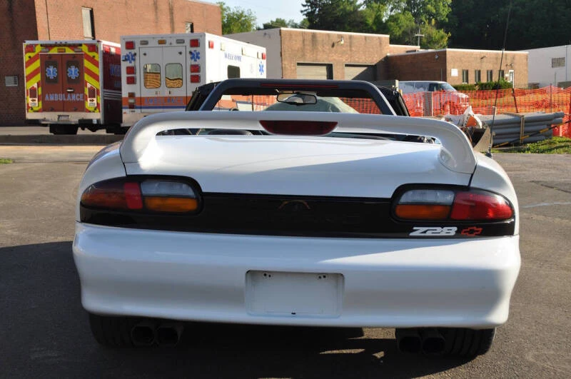1997 Chevrolet Camaro Z28 4th Gen - Image 8 of 28