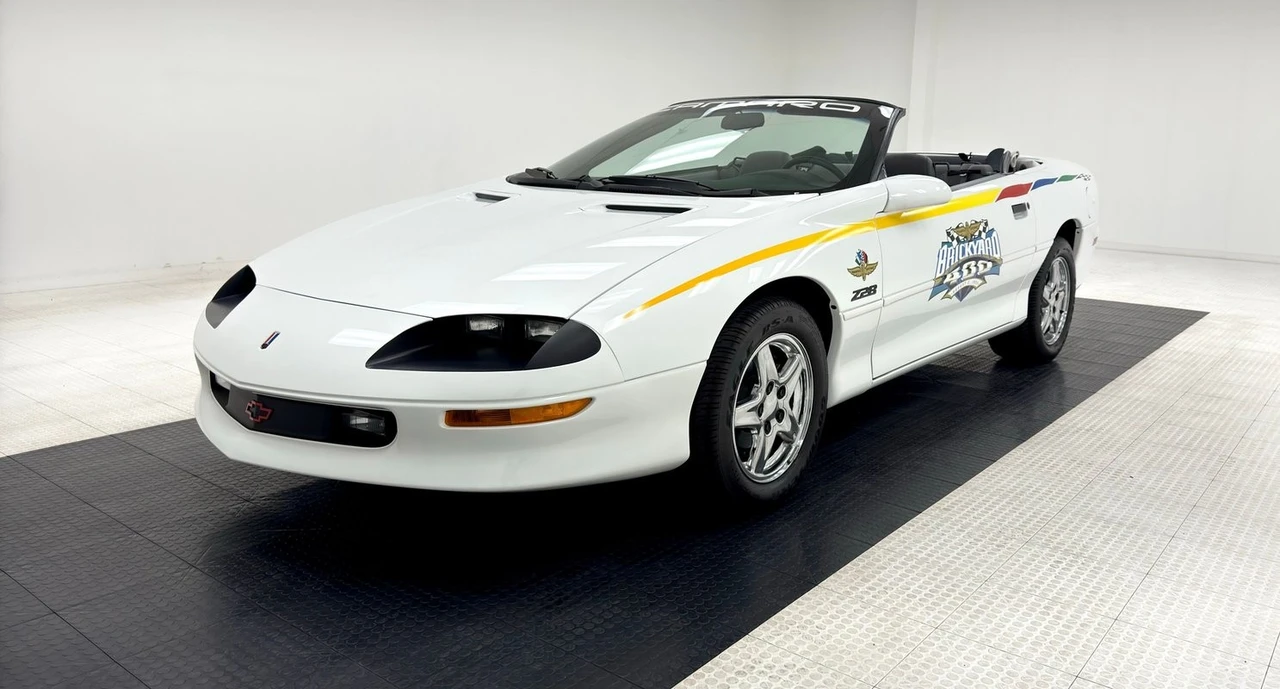 1997 Chevrolet Camaro Z28 4th Gen - Image 2 of 31