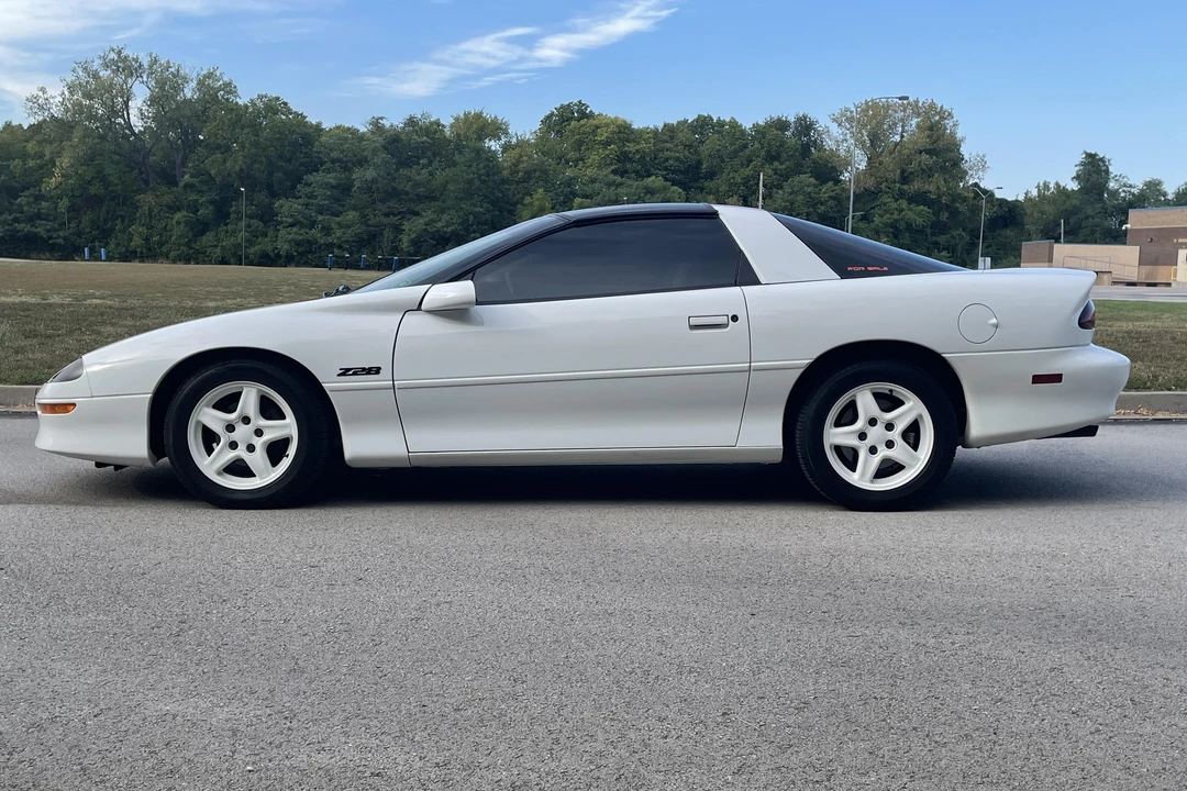1997 Chevrolet Camaro Z28 4th Gen - Image 7 of 23