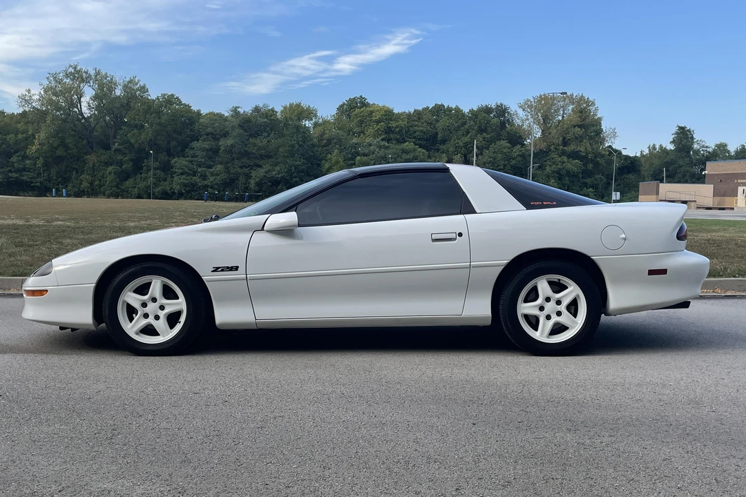1997 Chevrolet Camaro Z28 4th Gen - Image 6 of 23