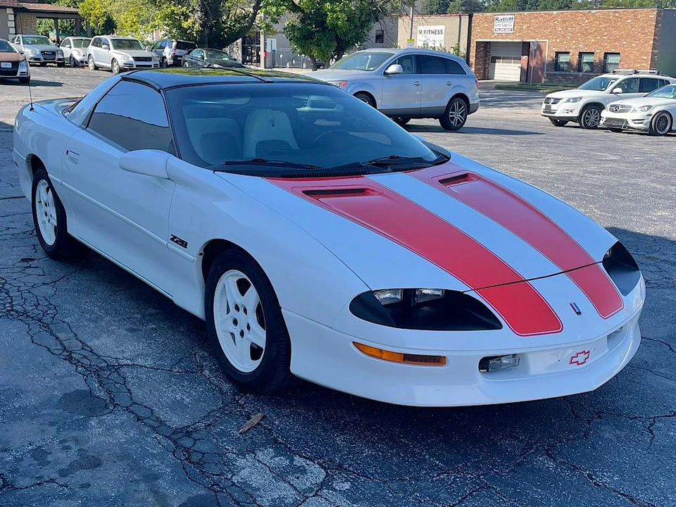 1997 Chevrolet Camaro Z28 4th Gen - Image 18 of 23