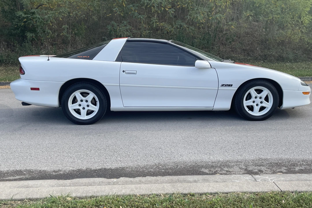 1997 Chevrolet Camaro Z28 4th Gen - Image 12 of 23